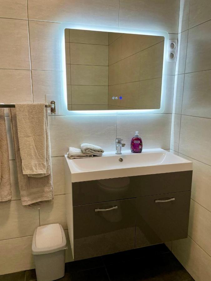 Easystay#1 Cozy In Kliniknaehe, Mit Netflix,kueche & Bad *